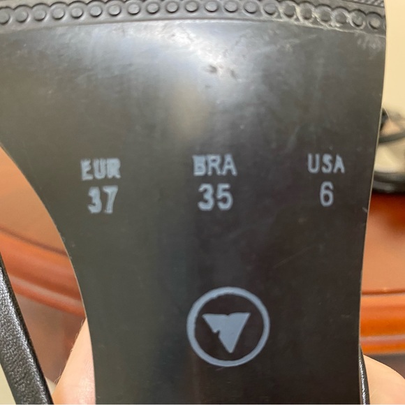 BETWEEN TOE HEALED MULES - Picture 5 of 5